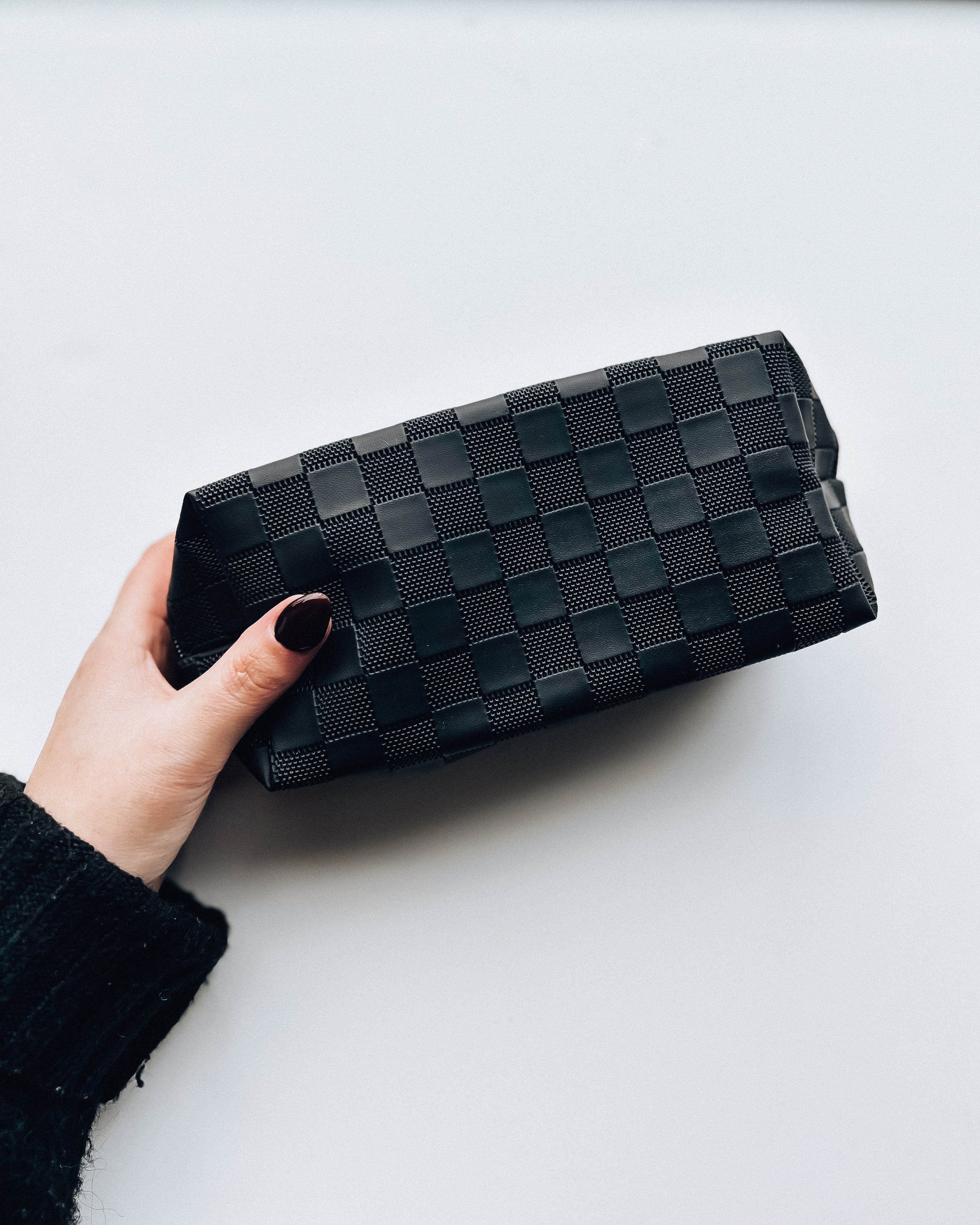 Cosmetic Bag [checkered black]