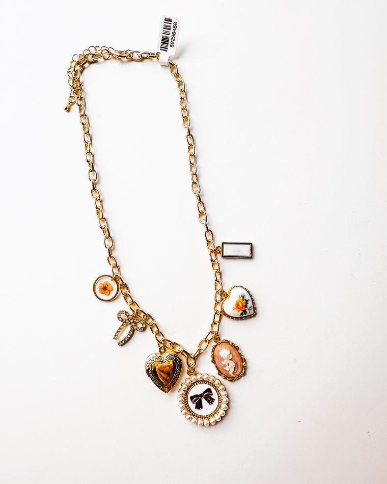 Couqutte Charm Necklace [gold]