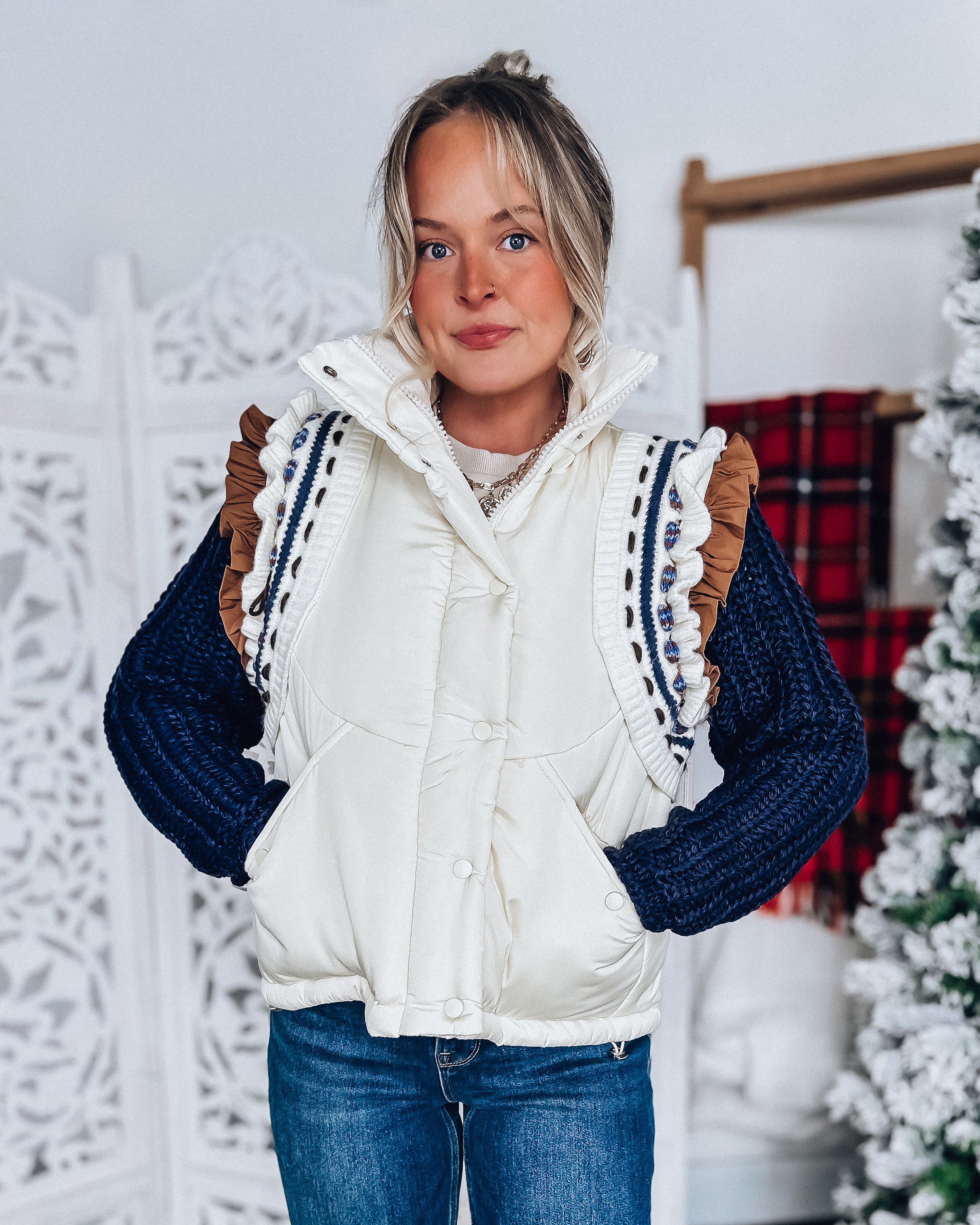 Mountain Lodge Vest [ivory/blue/brown]