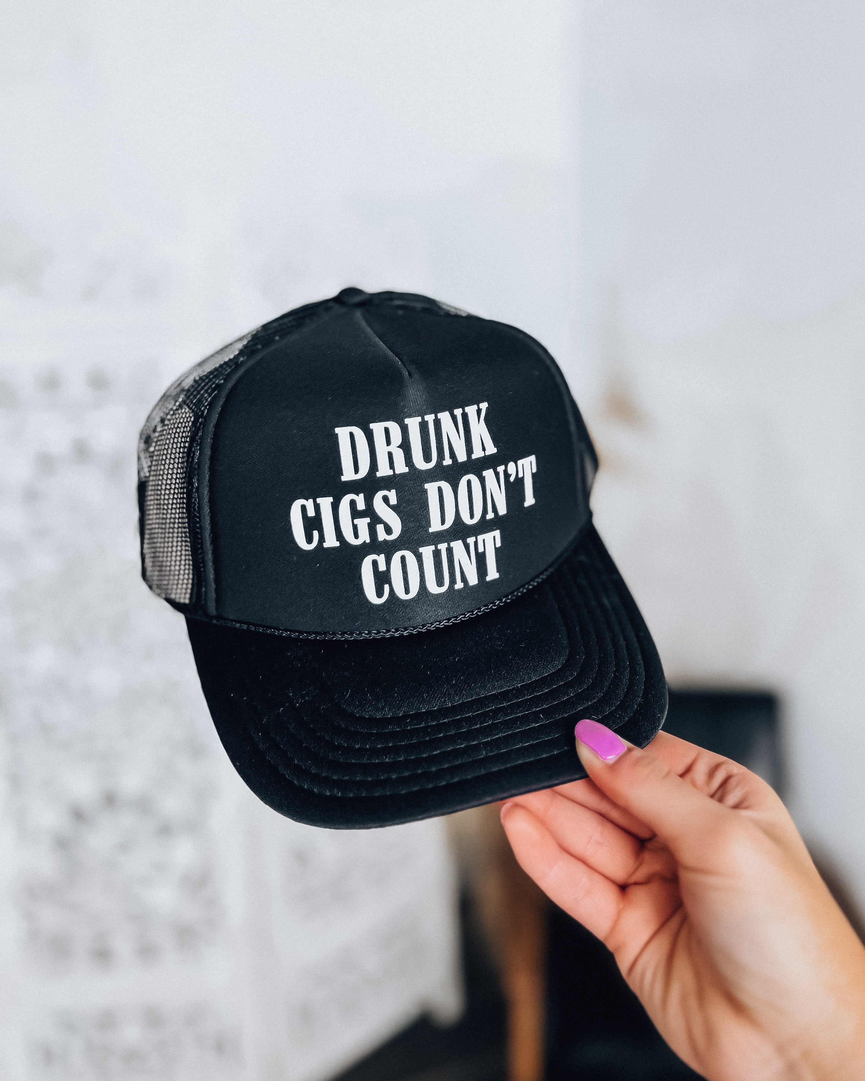 Drunk Cigs Don't Count - Trucker Hat [black/white]