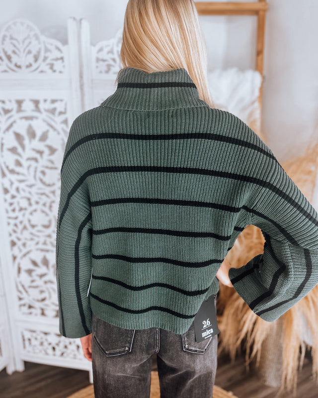 Natasha stripe turtleneck sweater [hunter green]