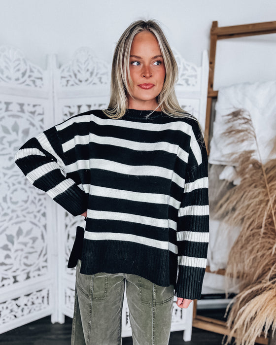 Scarlet Stripe Sweater [black/white]