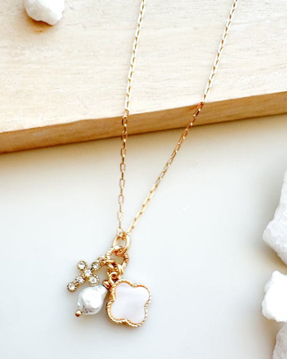 Cross Pearl & Clover Pendant Necklace [gold]