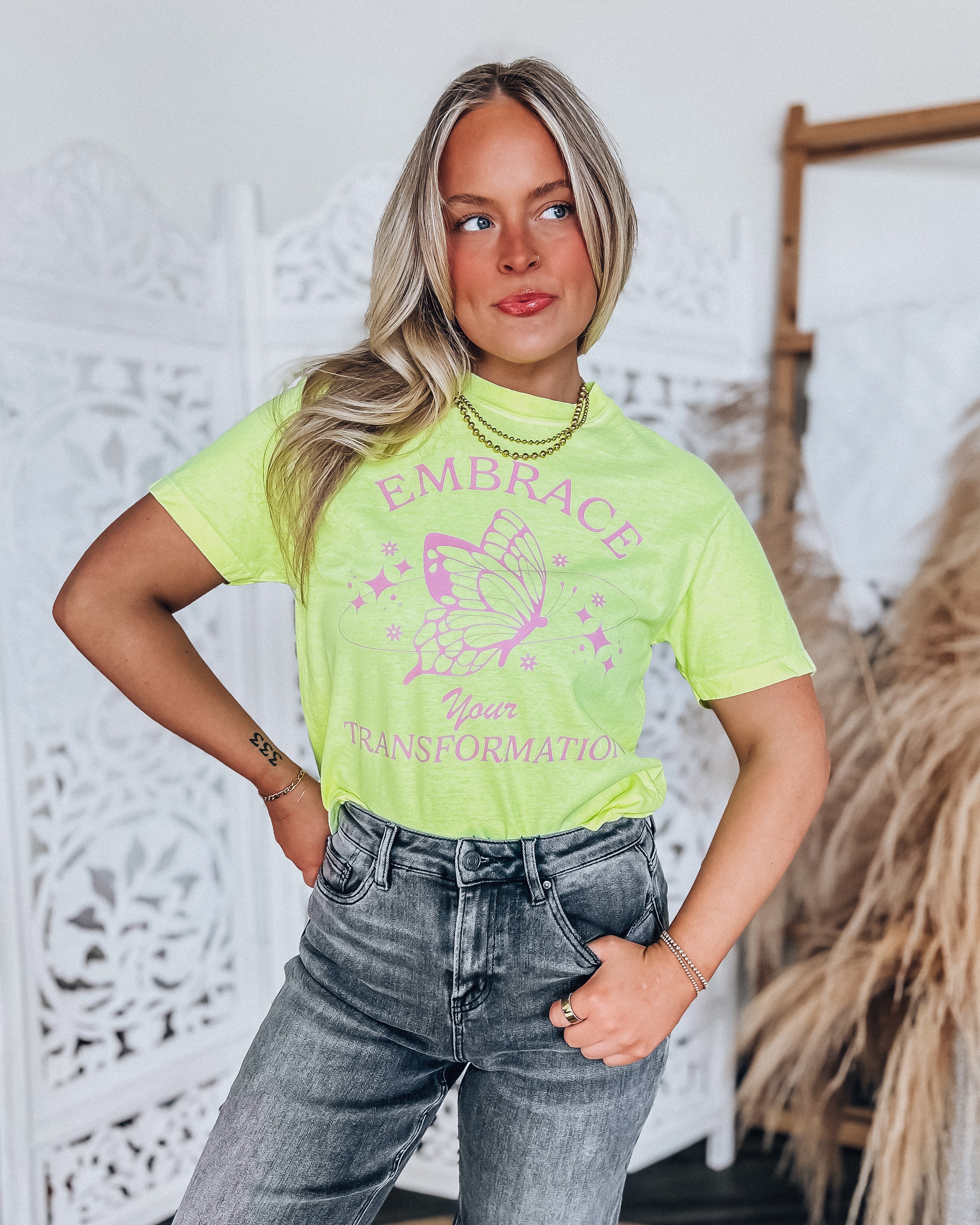 Butterfly Transformation Crop T-shirt [neon/pink]