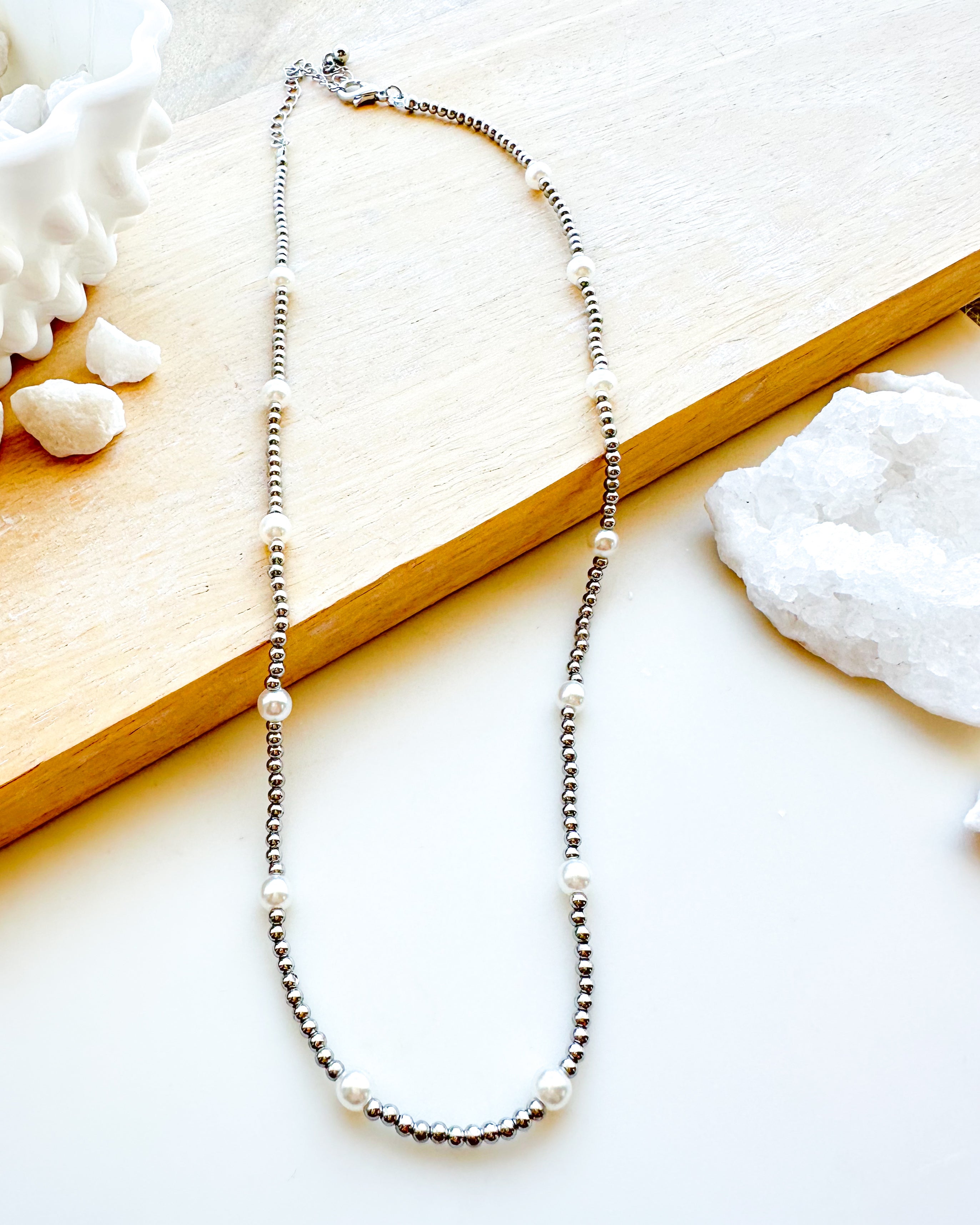 Beaded Pearl Necklace [silver]