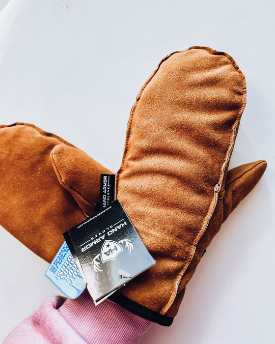 Deer Suede Women's Mitten [camel]