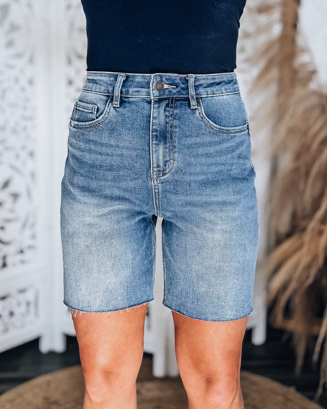 MICA DENIM Hayden Bermuda Shorts [medium wash]