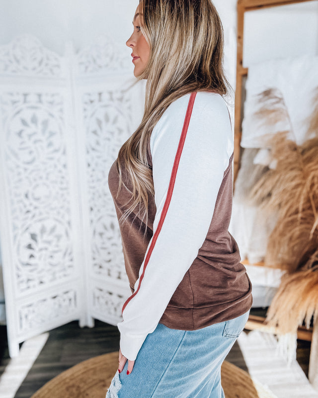 Lora Raglan Top [brown]