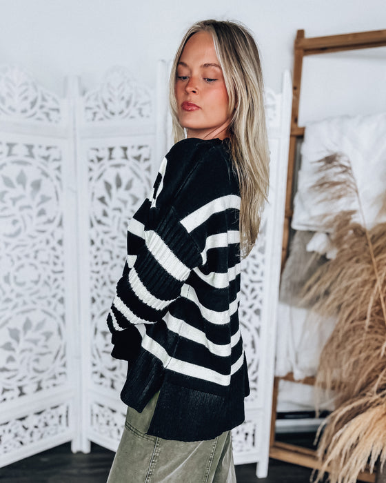 Scarlet Stripe Sweater [black/white]