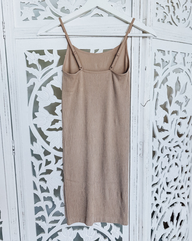 Ribbed Slip Dress [beige]