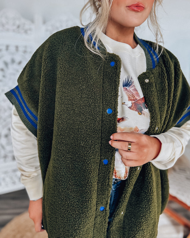 Varsity Sherpa Vest [olive/blue]