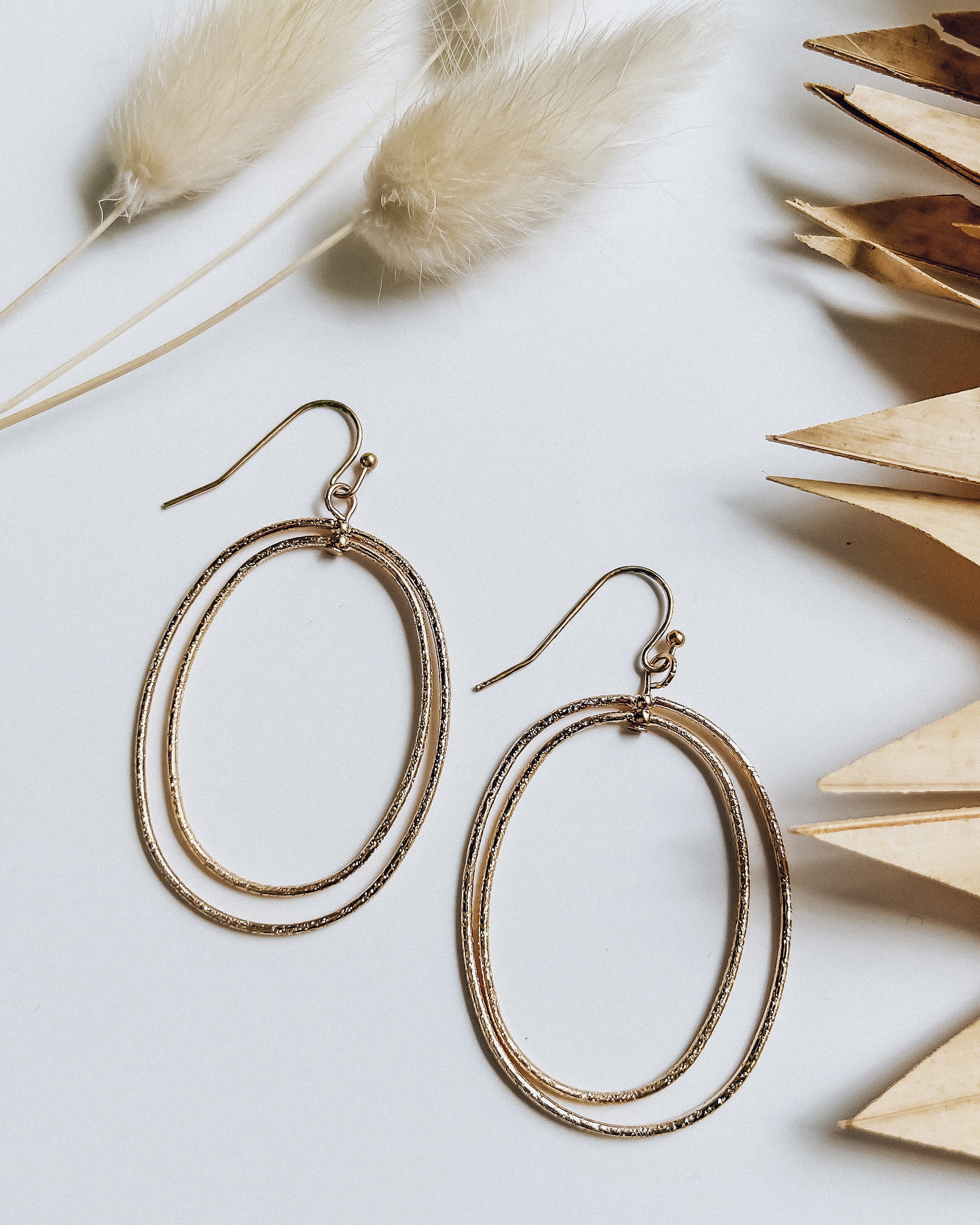 Oval Swivel Earrings [gold]