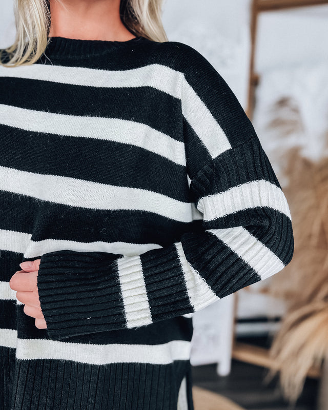 Scarlet Stripe Sweater [black/white]